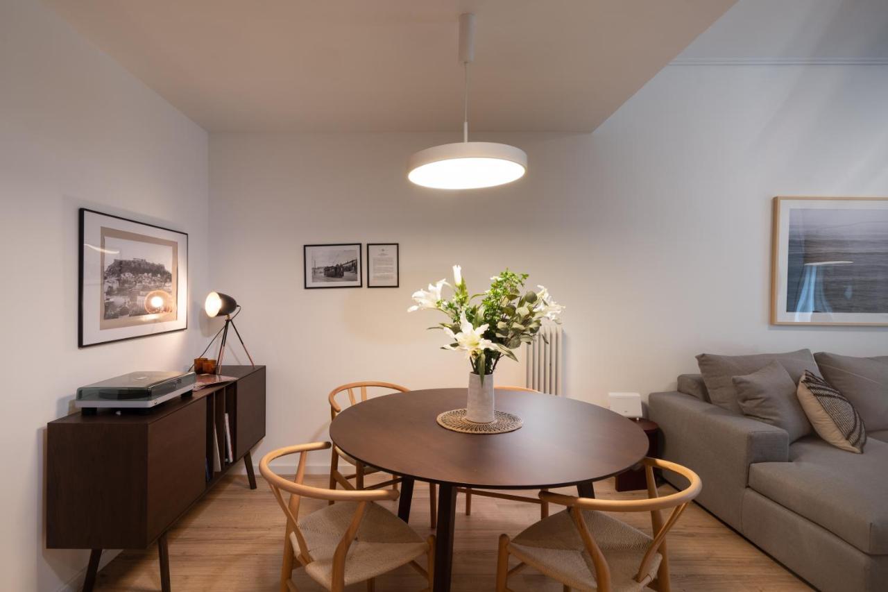 Unique 2 Bedrooms Apartment, Steps To Plaka And City Center Atene Esterno foto