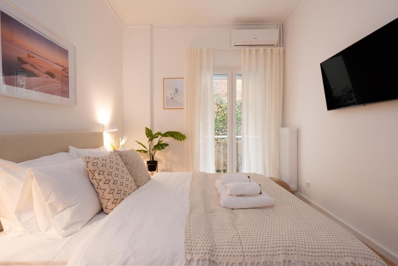 Unique 2 Bedrooms Apartment, Steps To Plaka And City Center Atene Esterno foto