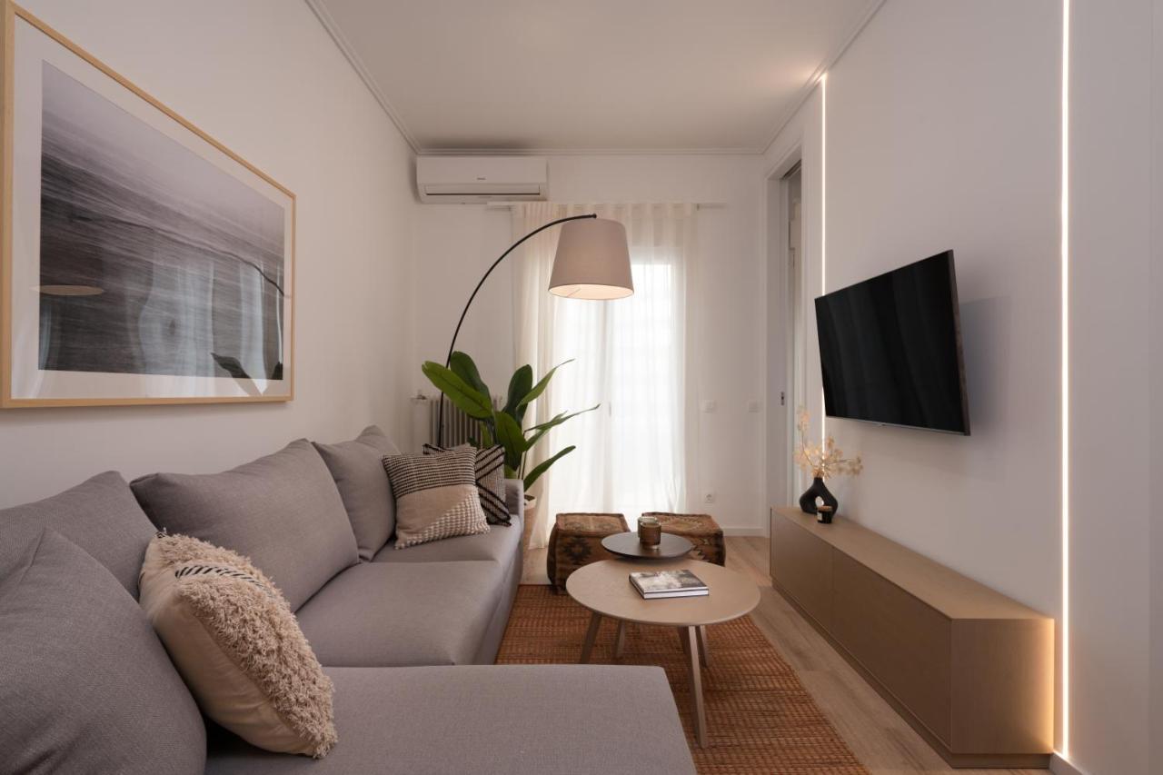 Unique 2 Bedrooms Apartment, Steps To Plaka And City Center Atene Esterno foto