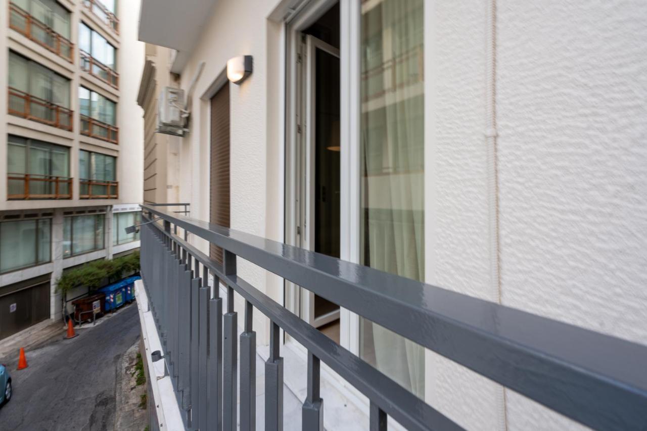 Unique 2 Bedrooms Apartment, Steps To Plaka And City Center Atene Esterno foto