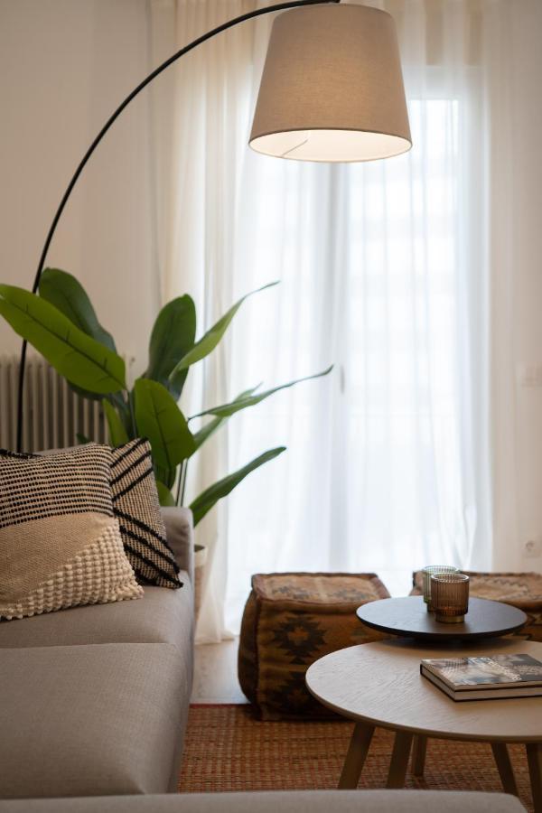 Unique 2 Bedrooms Apartment, Steps To Plaka And City Center Atene Esterno foto